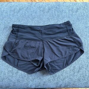 Lululemon black speed up shorts size 4
